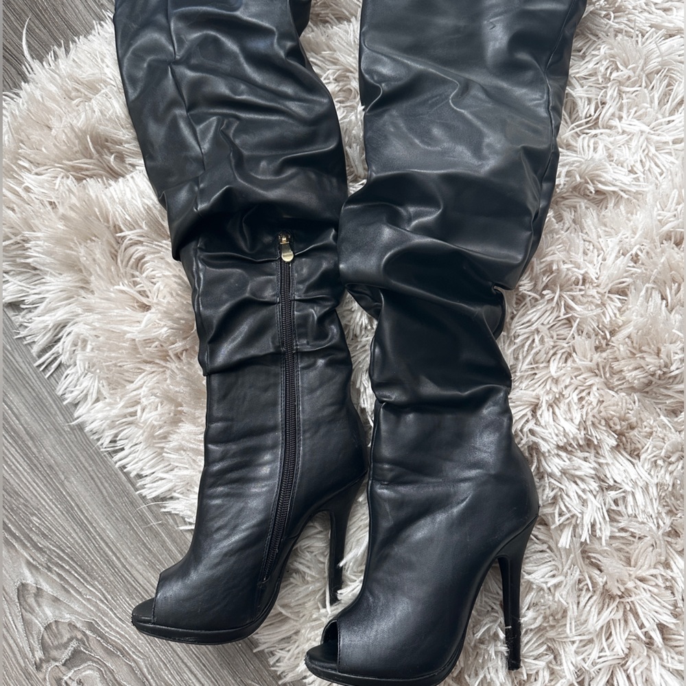 Women’s Thigh High Black Stiletto Boots